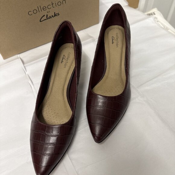 CLARKS Collection Women's Linvale Jerica Pumps - Picture 2 of 15